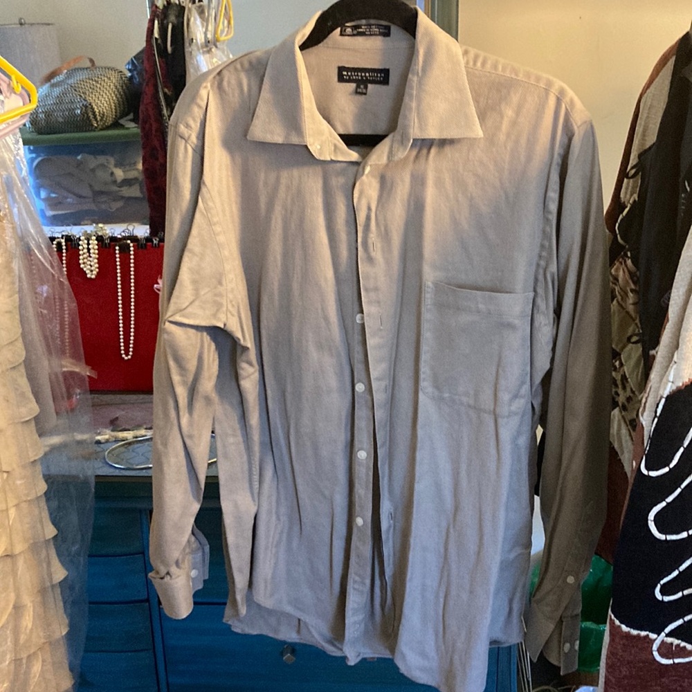 Men’s long sleeve button down shirt with a pocket